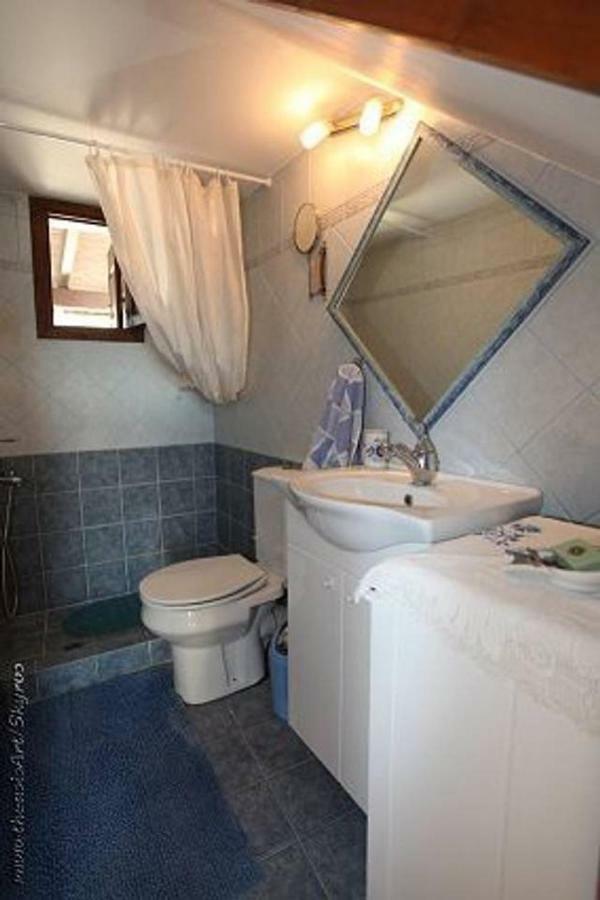 סקירוס Traditional Studio מראה חיצוני תמונה